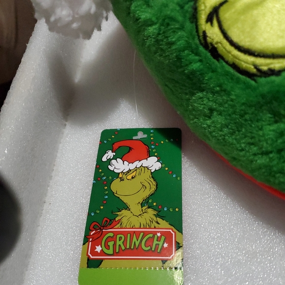 9/10 Size Grinch SLIPPERS Christmas MENs  Slippers 3D Embroidered Applique - Picture 3 of 5